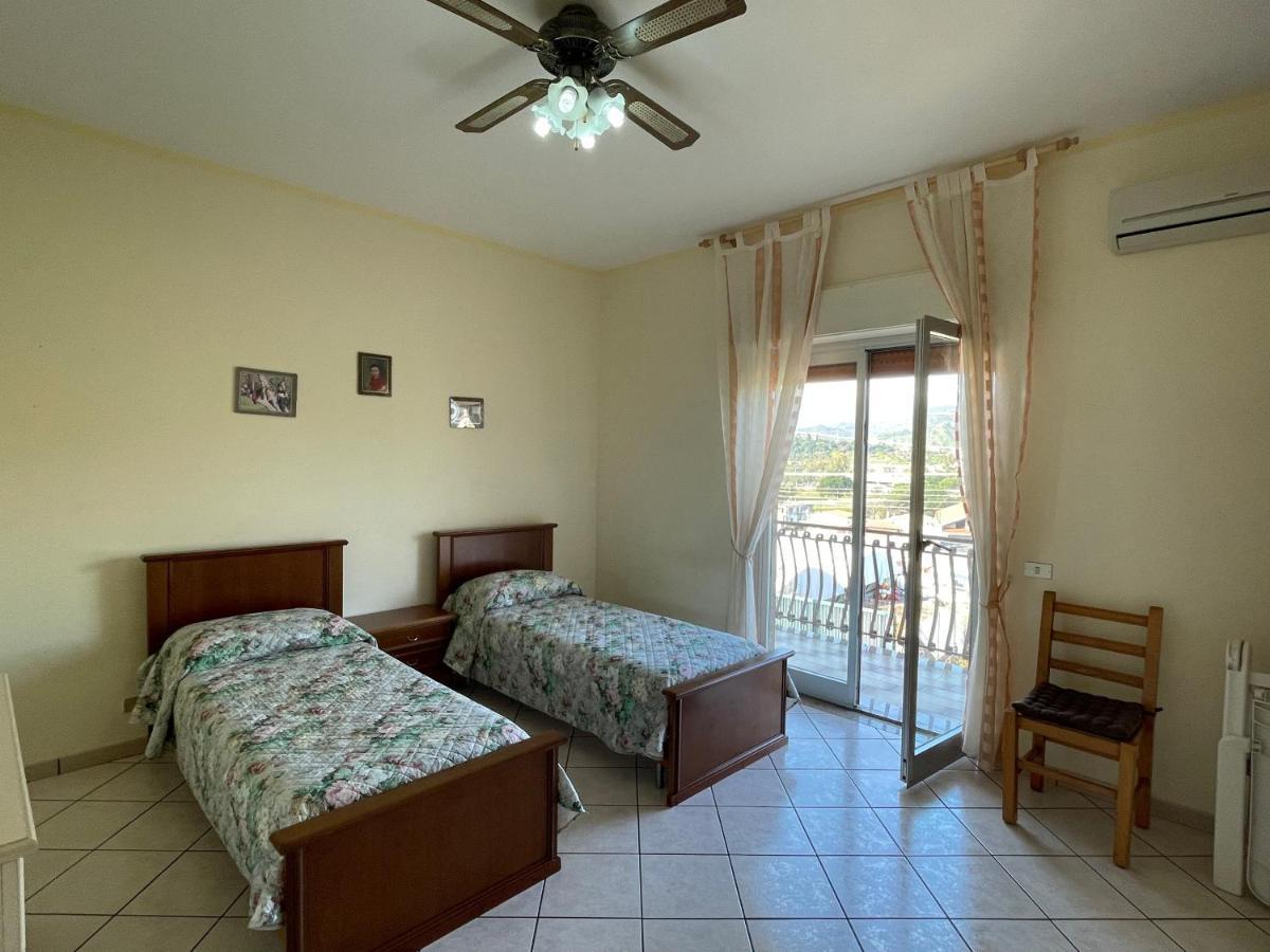Pipa'S Suntrap Apartment Taormina Exterior photo